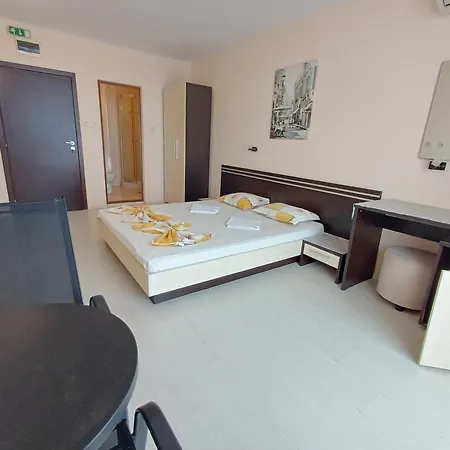 за гости синева Penzion 4*